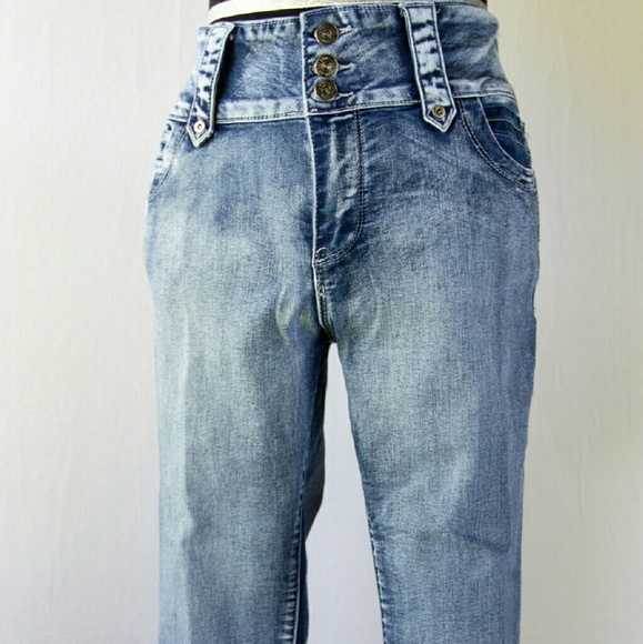 Light wash colombian style jeans - Picture 1 of 3