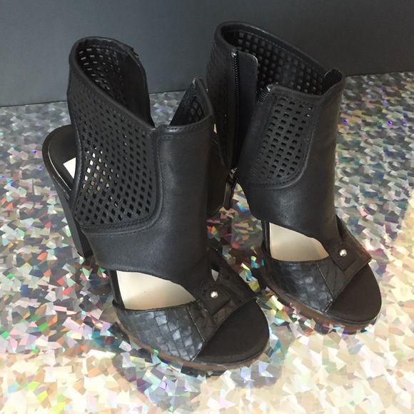 Dolce vita ankle wrap heels size 5.5 - 6