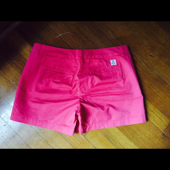 Shorts - Picture 2 of 3