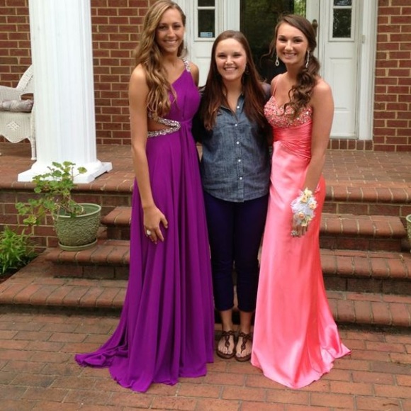 Purple prom dress ***like new*** - Picture 2 of 4