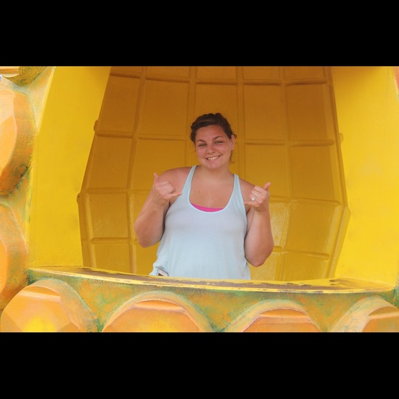 Meet your Posher, Katelyn