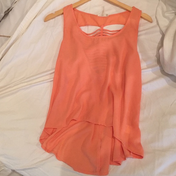 Loose fitting tank top - Picture 1 of 2