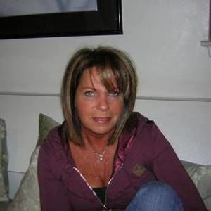 Meet your Posher, Debi