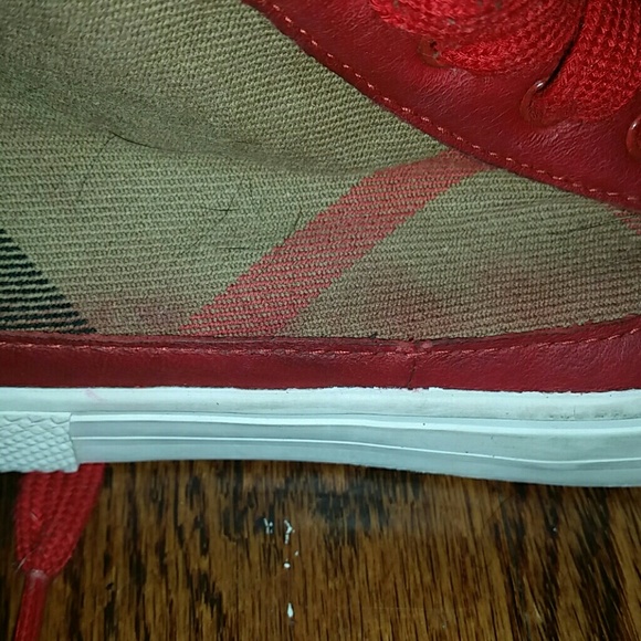 Solddd!!! Burberry kids sneakers - Picture 3 of 3