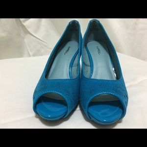 Brand New Blue Peep Toe Heels size 8