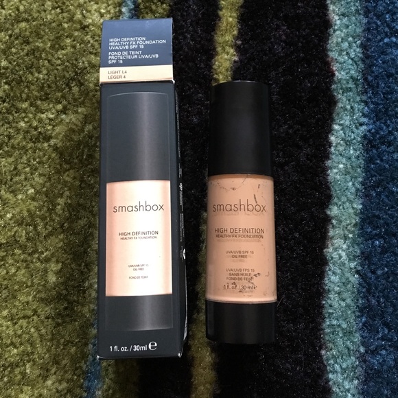 Smashbox foundation