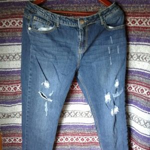 Cotton On destroyed boyfriend jeans