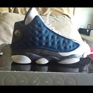 Flint Gray Jordan 13's Size 11