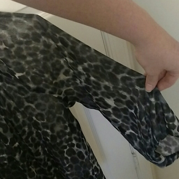 3/4 sleeve blouse - Picture 4 of 4