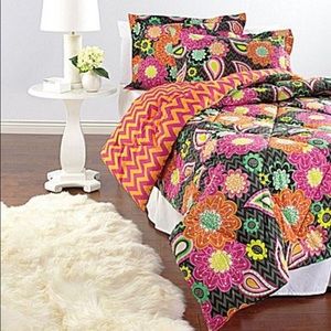 Ziggy Zinnia Twin Vera Bradley Comforter