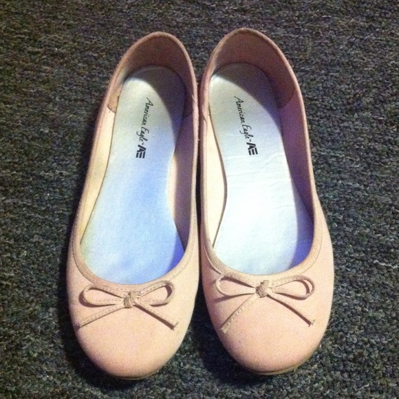 🌸American Eagle nude flats😊🌸