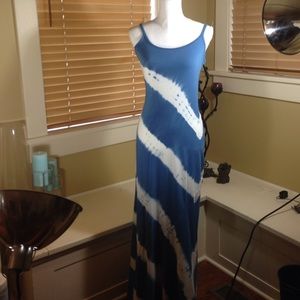 Tie dye maxi Moda from V S. EUC