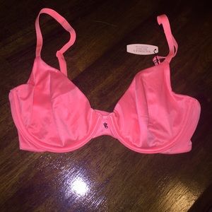 ✨FLASH SALE✨ BRAND NEW Victoria's Secret bra
