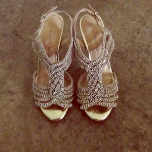 🌟🌟🌟🌟Stunning rhinestone pageant/formal heels