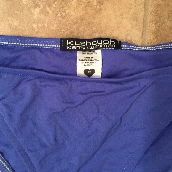 Bikini size small - Picture 3 of 4