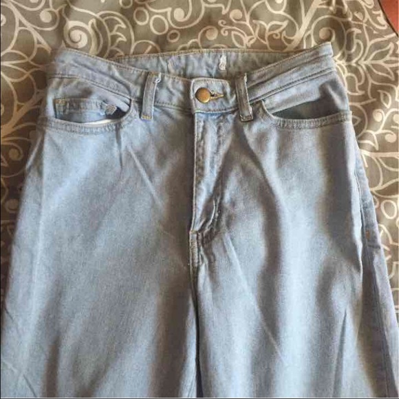 High waisted jeans