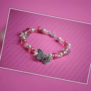 Pink/Pearl Butterfly charm bracelet