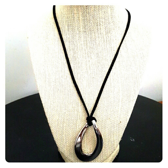 Lia Sophia necklace with silver pendant