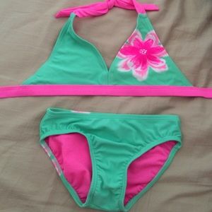 Two piece bikini Hawaiian print  girls 6