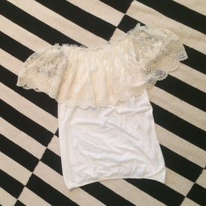 Chelsea & Violet off-shoulder top