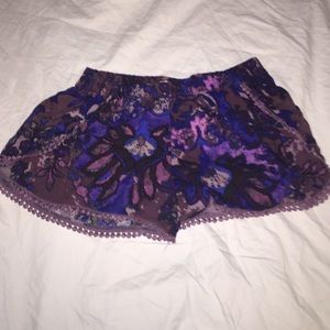 NEW | Purple flowy shorts