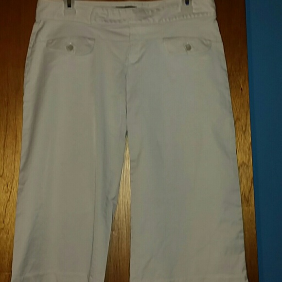 **LAST CHANCE - Lightweight, summer capris - Picture 3 of 3