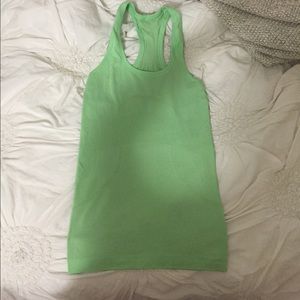 Lululemon tank