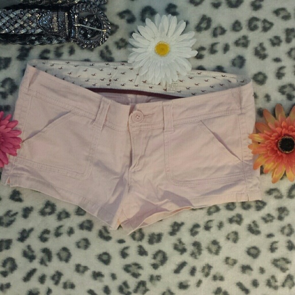 Y2K Preppy Hollister stretch dressy baby pink shorts!