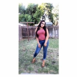 Meet your Posher, Melanie