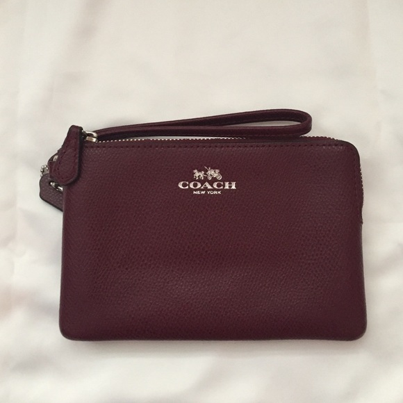Coach Handbags - NWT coach burgundy wristlet
