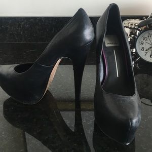 Black dolce vita platform stilettos