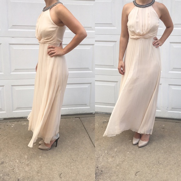 Gorgeous Maxi Dress - Picture 2 of 4