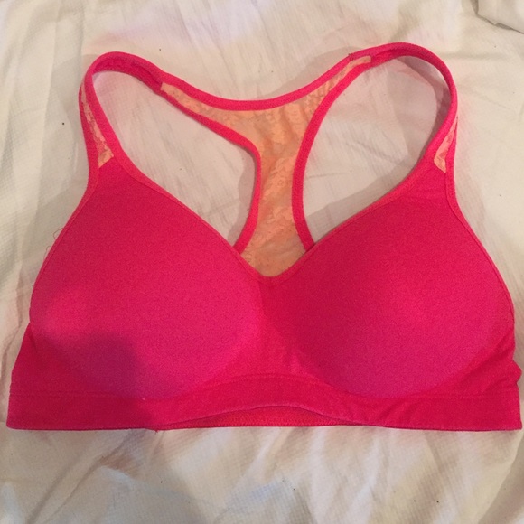 VS padded sports bra
