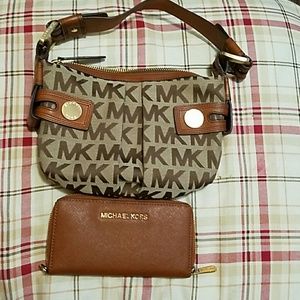 Shoulder purse and billfold