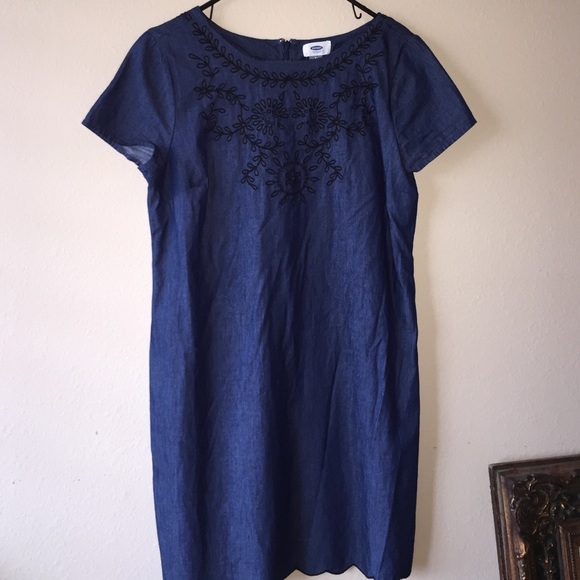 Mini dress - Picture 2 of 4