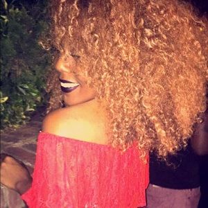 Meet your Posher, Alexia