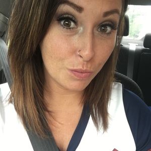 Meet your Posher, Lisa