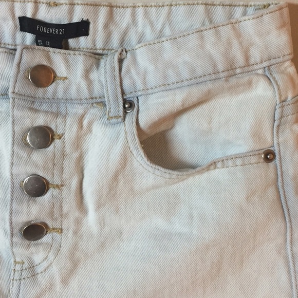 High Waisted Button-Up Jean Shorts - Picture 3 of 4