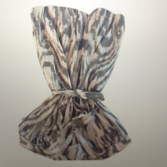 Guess Slip on Romper size 8