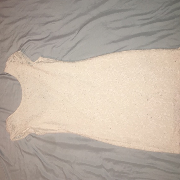 Cream whither color mini dress