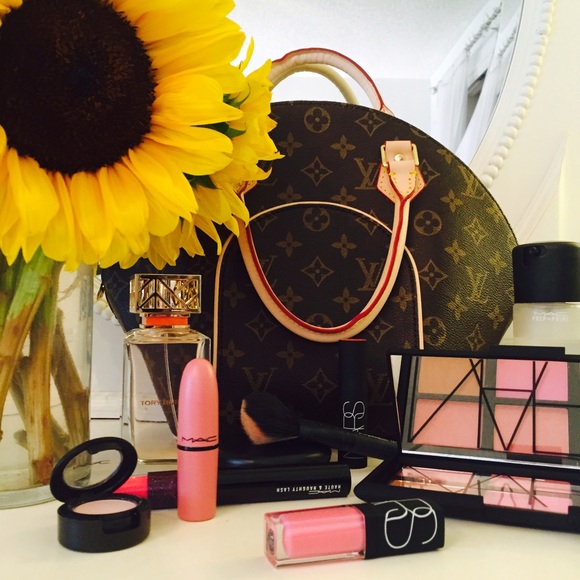 Must Have Handbag