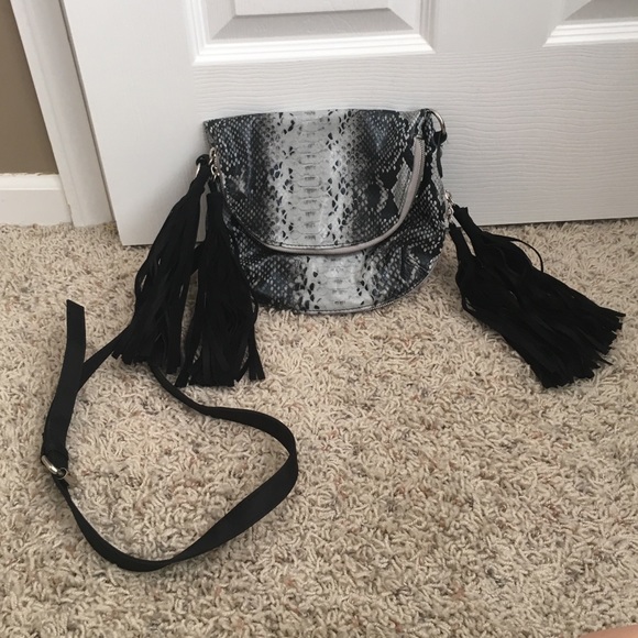 Charming Charlie cross body purse