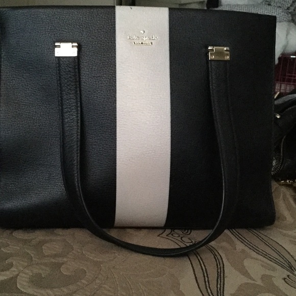 Kate Spade purse - Picture 1 of 4