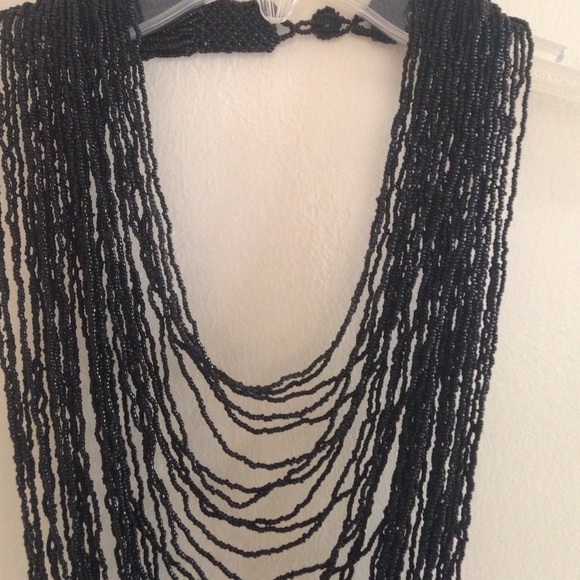 🎱🎥 multi strand drape necklace - Picture 3 of 4