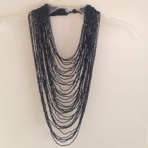 🎱🎥 multi strand drape necklace - Picture 4 of 4