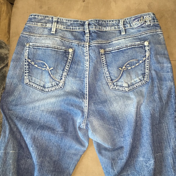 Suki silver capri jeans