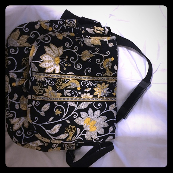 Vera Bradley messenger bag - EUC
