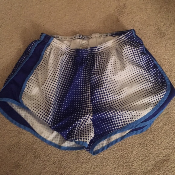 Blue polka dot nike short