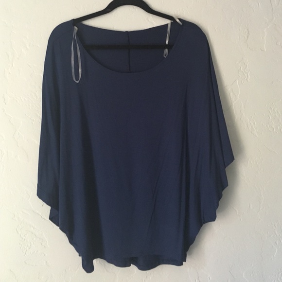 BRAND NEW WITH TAG TOP