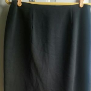 NWOT black pencil skirt